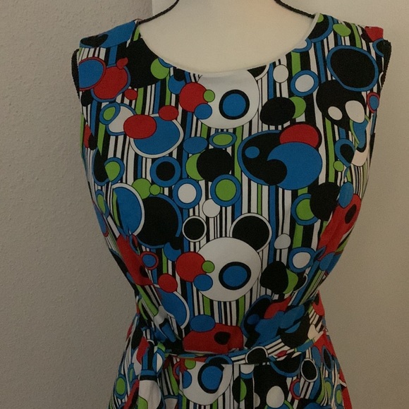 🔵🟣🟢 Dress - Fit ‘n Flare - Sleeveless - Size 12 - Picture 2 of 6